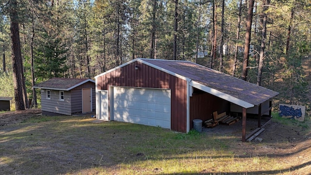 17614 N Palomino Rd, Colbert, WA 99005 - detached garage featuring a forest view