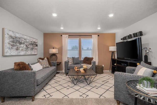 712 E L St, Deer Park, WA 99006 - living area with light carpet, recessed lighting, and baseboards