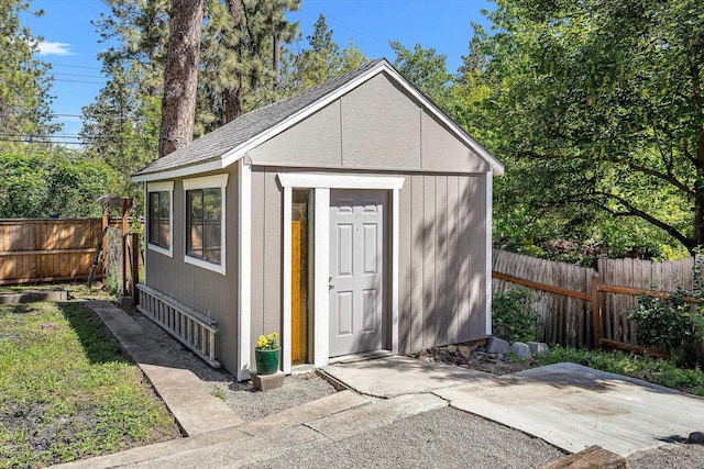 903 E 11th Ave, Spokane, WA 99202 - view of shed with a fenced backyard
