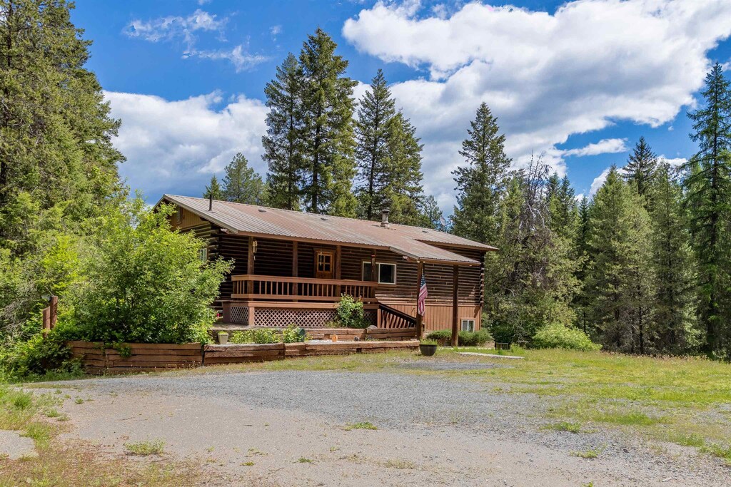 2267 Hawks Rd, Colville, WA 99114 - cabin with log exterior