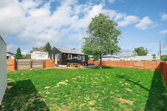 524 E Garland Ave, Spokane, WA 99207 - view of yard featuring a patio area