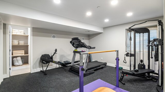 4011 S University Ct, Spokane Valley, WA 99206 - exercise room with baseboards and recessed lighting