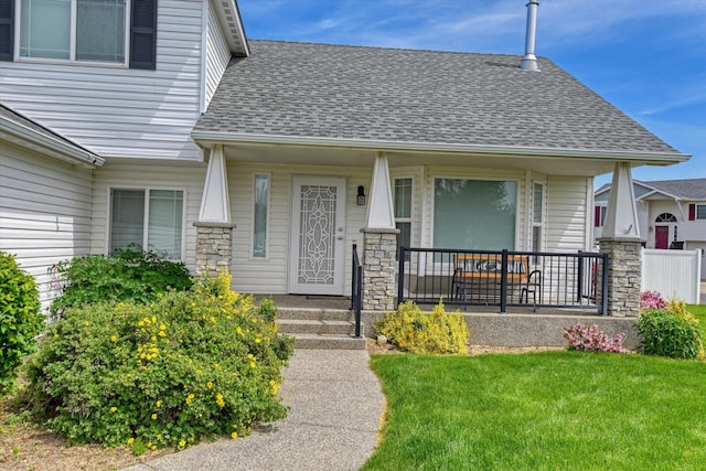 822 N Kelsea St, Medical Lake, WA 99022 - view of front of house with a shingled roof, a porch, and a front yard