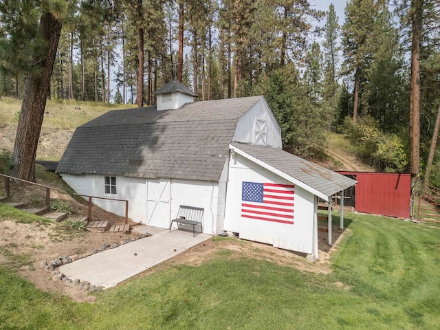19009 N Little Spokane Dr, Colbert, WA 99005 - view of barn featuring a yard