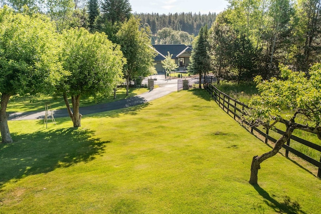 19009 N Little Spokane Dr, Colbert, WA 99005 - view of home's community with a wooded view