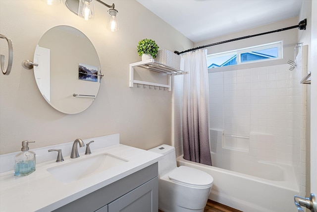 1725 N Mcmillan Ln, Spokane Valley, WA 99016 - full bath featuring vanity, shower / bath combination with curtain, and toilet