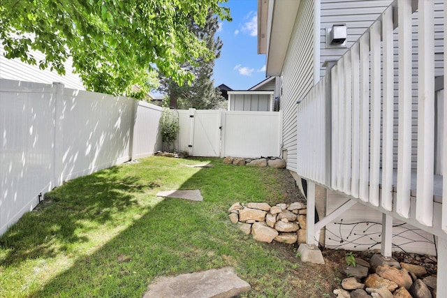 8310 E Bull Pine Ln, Spokane, WA 99217 - view of yard with a gate
