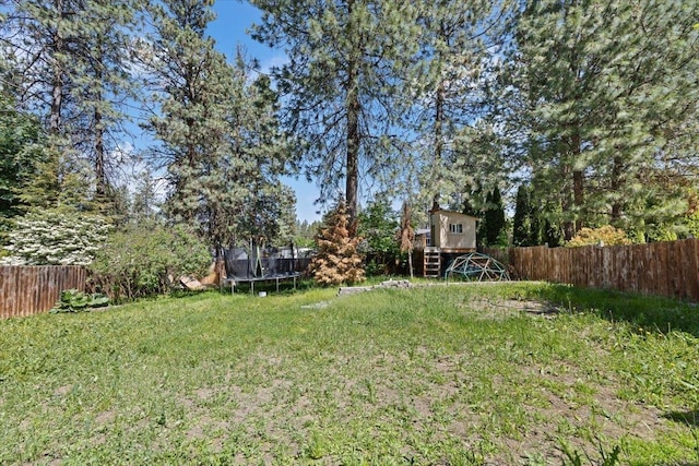4227 E 38th Ave, Spokane, WA 99223 - view of yard with a trampoline