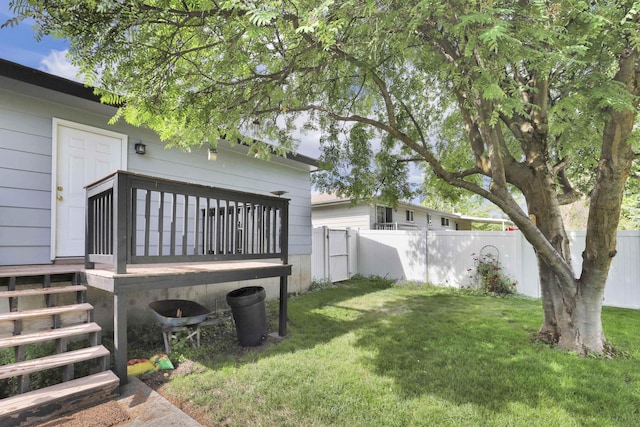 11307 E 8th Ave, Spokane Valley, WA 99206 - view of yard featuring a deck