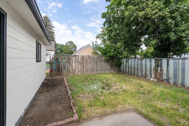 1509 N Lee St, Spokane, WA 99207 - view of yard