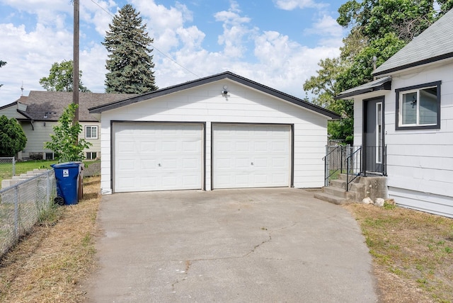 1509 N Lee St, Spokane, WA 99207 - view of detached garage