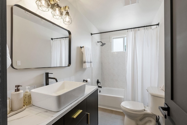 1509 N Lee St, Spokane, WA 99207 - bathroom with toilet, vanity, shower / bath combination with curtain, and lofted ceiling