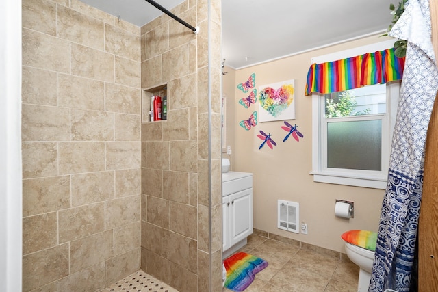 1503 E Dalton Ave, Spokane, WA 99207 - full bathroom with tiled shower, toilet, and vanity