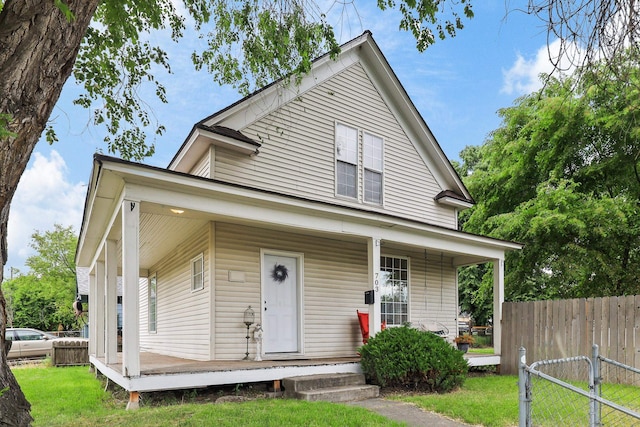 703 E Montgomery Ave, Spokane, WA 99207 - view of front facade featuring a porch