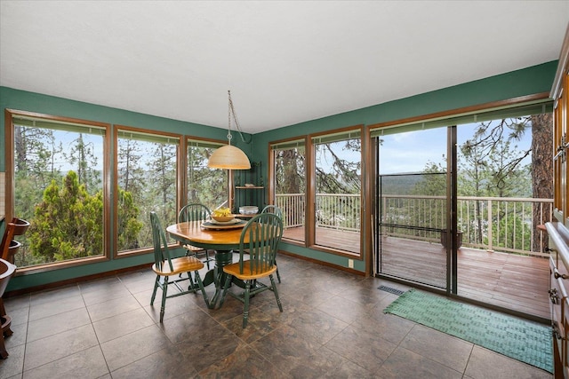 16905 N Mockingbird Ct, Nine Mile Falls, WA 99026 - view of dining space