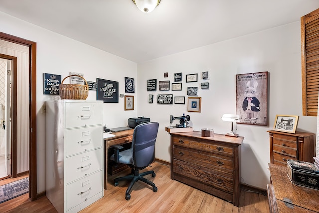2825 W Woodside Ave, Spokane, WA 99208 - office space featuring light wood finished floors and baseboards