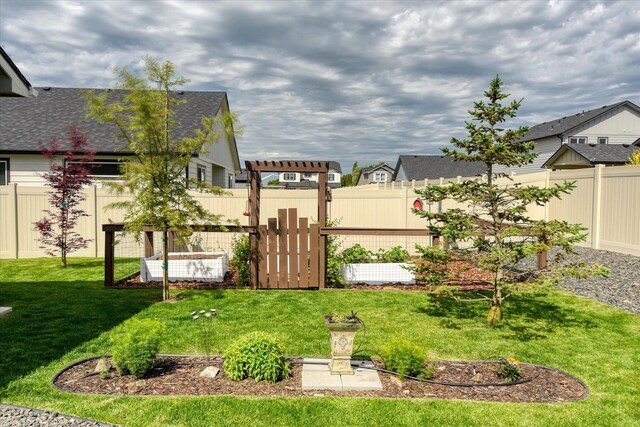 8202 W Quaking Rd, Spokane, WA 99224 - view of yard