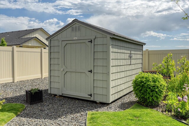 8202 W Quaking Rd, Spokane, WA 99224 - view of shed featuring a fenced backyard