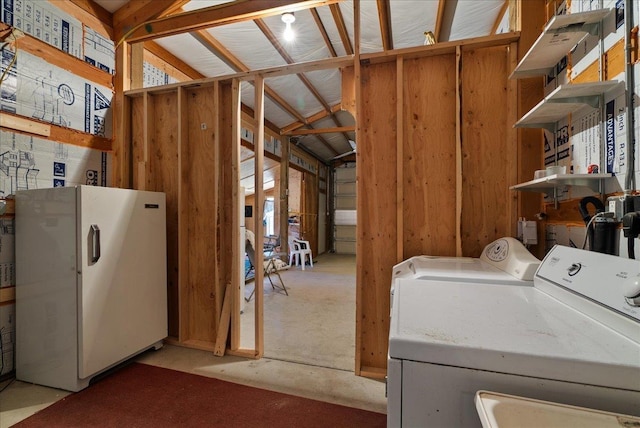 5 Crestview Rd, Kettle Falls, WA 99141 - laundry room with washing machine and clothes dryer