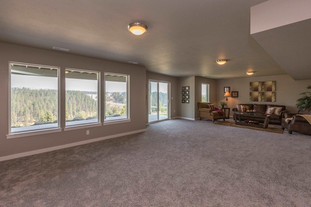 207 E Wandermere Heights Ln, Spokane, WA 99208 - carpeted living area with baseboards