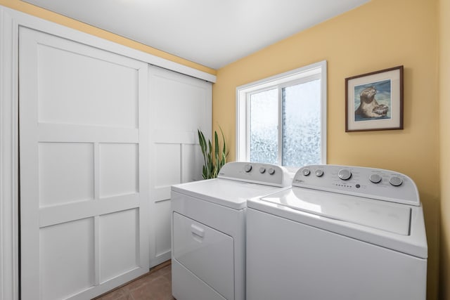 697 N Hofstetter St, Colville, WA 99114 - laundry room featuring washer and dryer