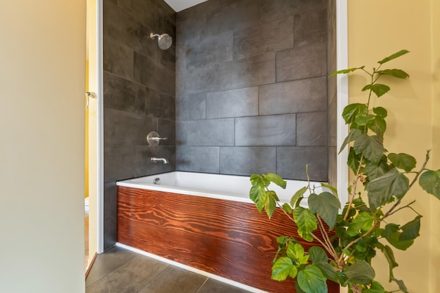 697 N Hofstetter St, Colville, WA 99114 - bathroom with tile patterned floors and shower / washtub combination