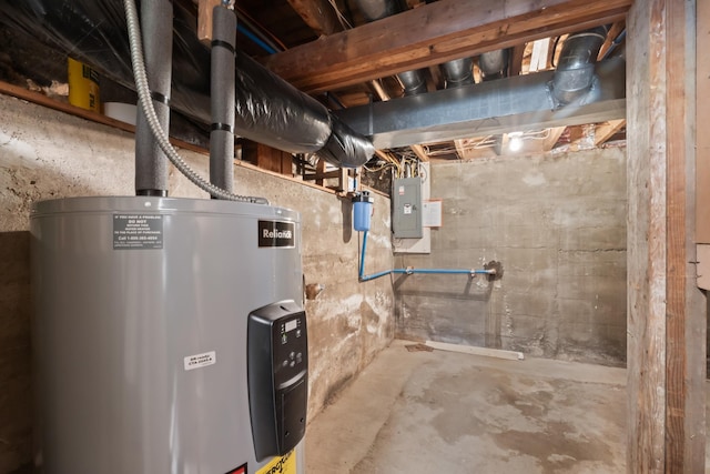 697 N Hofstetter St, Colville, WA 99114 - utility room featuring water heater and electric panel