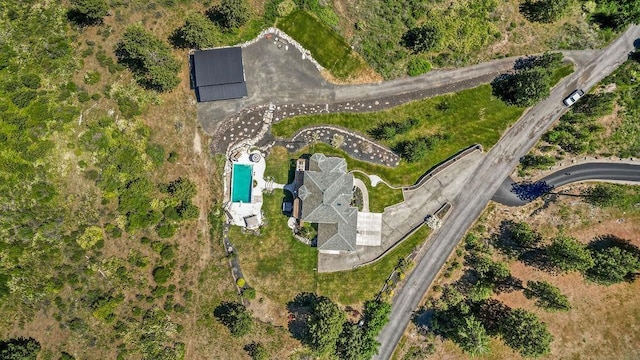 10409 E Grouse Mountain Ln, Spokane, WA 99206 - aerial view of property and surrounding area with a pool