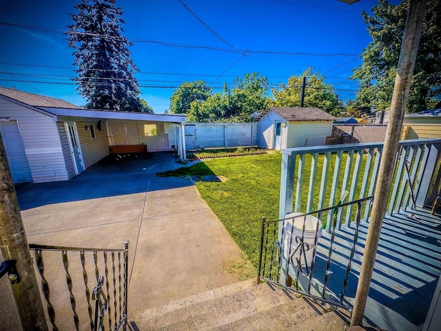 4015 N Ash St, Spokane, WA 99205 - view of yard featuring an outdoor structure