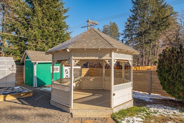 2828 S Arthur St, Spokane, WA 99203 - view of patio / terrace featuring a gazebo