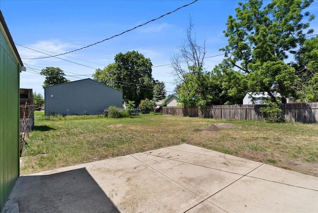 1403 N Farr Rd, Spokane, WA 99206 - view of yard featuring a patio area