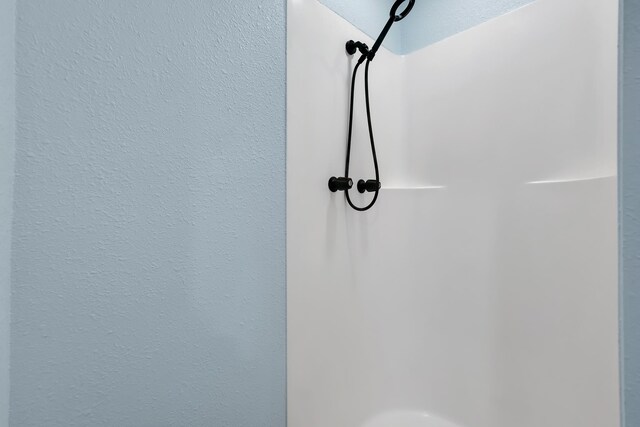 28600 N Mt Spokane Park Dr Unit 603, Mead, WA 99021 - bathroom view of a shower