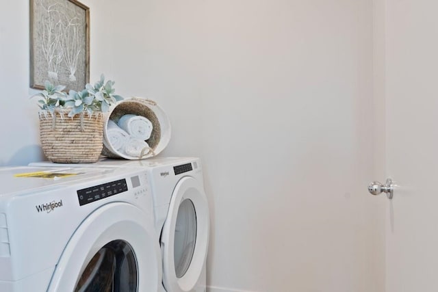 713 E L St, Deer Park, WA 99006 - laundry area with washer and dryer