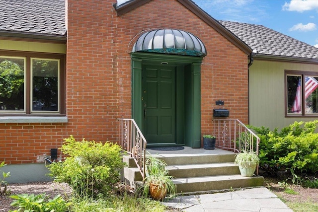 904 E 40th Ave, Spokane, WA 99203 - entrance to property featuring brick siding