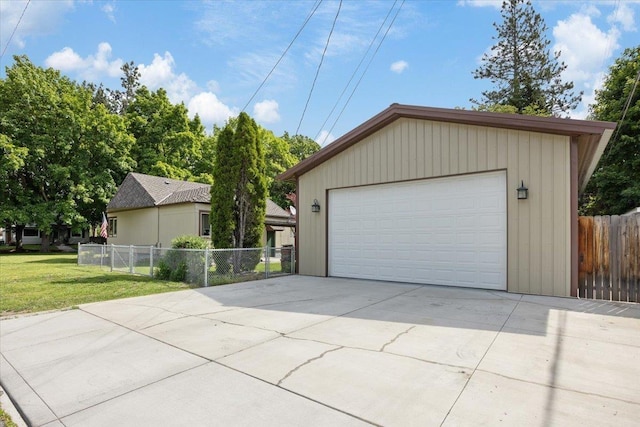 904 E 40th Ave, Spokane, WA 99203 - view of detached garage
