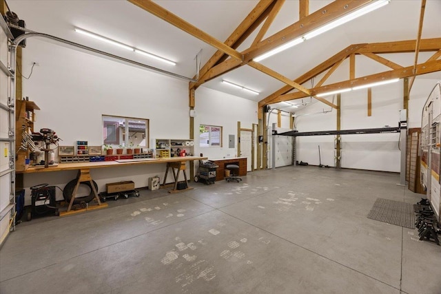 904 E 40th Ave, Spokane, WA 99203 - garage with a workshop area