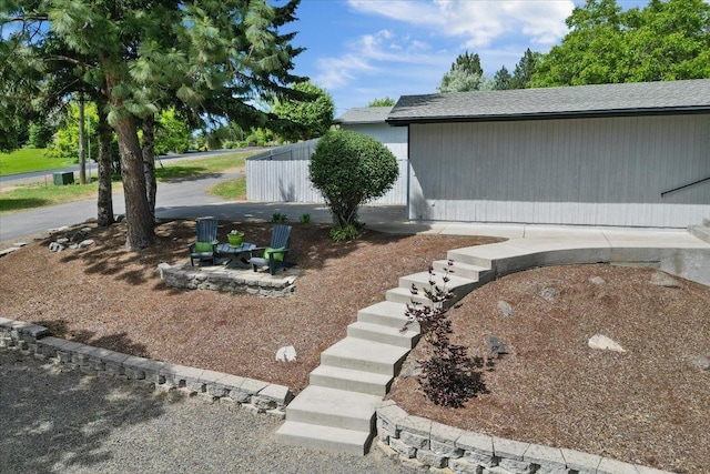 6913 S Ben Burr Rd, Spokane, WA 99223 - view of yard