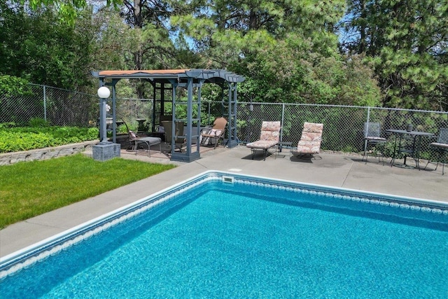 6913 S Ben Burr Rd, Spokane, WA 99223 - view of swimming pool with a patio area