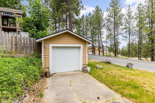 4012 S Terra Verde Dr, Veradale, WA 99037 - detached garage with driveway