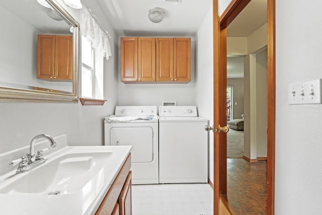 8115 E Sommerset Dr, Spokane, WA 99212 - washroom featuring independent washer and dryer and a sink