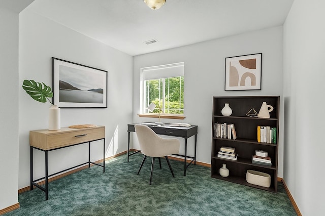 8115 E Sommerset Dr, Spokane, WA 99212 - office featuring carpet flooring