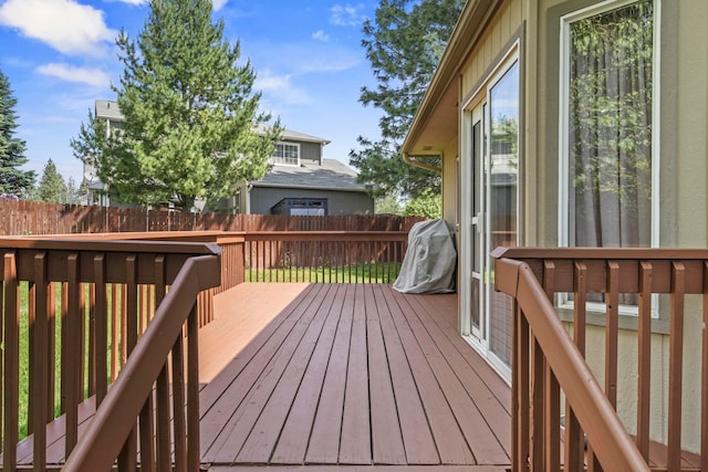 8115 E Sommerset Dr, Spokane, WA 99212 - wooden deck featuring a fenced backyard