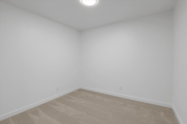 415 S Mckee St, Spokane Valley, WA 99016 - unfurnished room with light carpet and baseboards