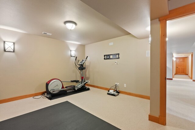 1122 E Hangman Ln, Spokane, WA 99224 - workout area featuring carpet floors and baseboards