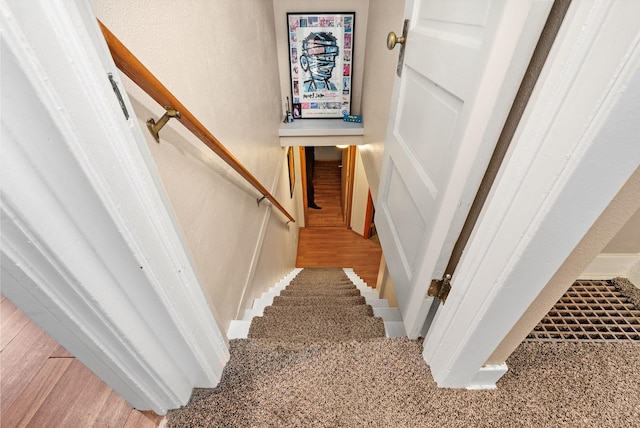 3507 E 28th Ave, Spokane, WA 99223 - view of stairs