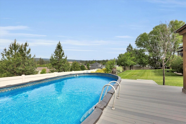 903 E Harding Ct, Spokane, WA 99218 - outdoor pool with a yard
