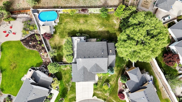 903 E Harding Ct, Spokane, WA 99218 - aerial perspective of suburban area featuring a pool area