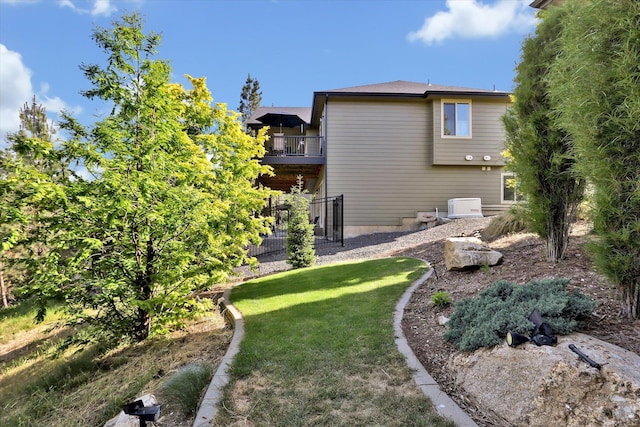 4523 S Henrys Fork Ln, Spokane, WA 99206 - back of house with a balcony