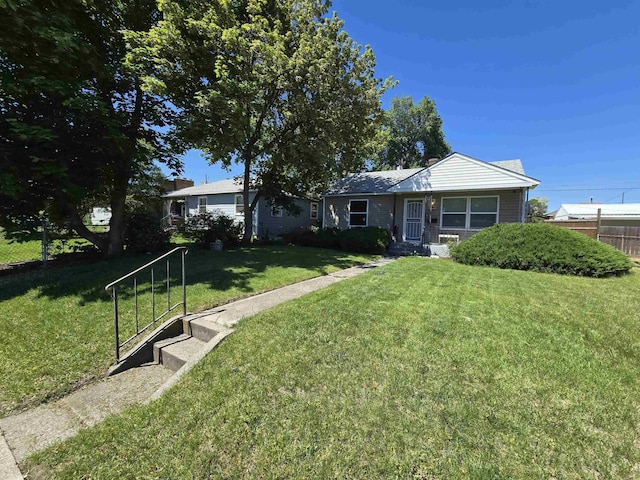 1117 E Garland Ave, Spokane, WA 99207 - ranch-style home with a front yard