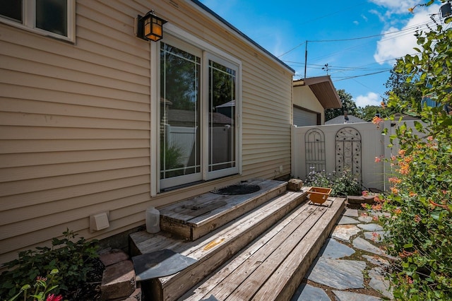 934 E 38th Ave, Spokane, WA 99203 - view of patio / terrace
